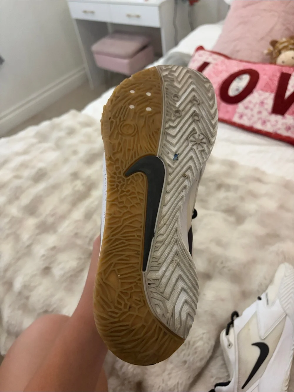 Nike White and Black Athletic Tennis Shoe Women’s size 8